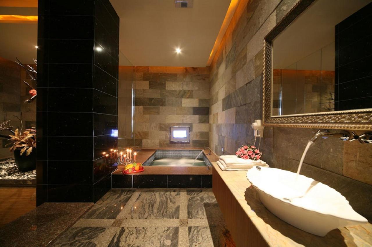 Hua Mu Lan Hotel Shalu Extérieur photo